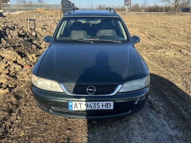 Зелений Опель Вектра, об'ємом двигуна 2 л та пробігом 445 тис. км за 2200 $, фото 1 на Automoto.ua