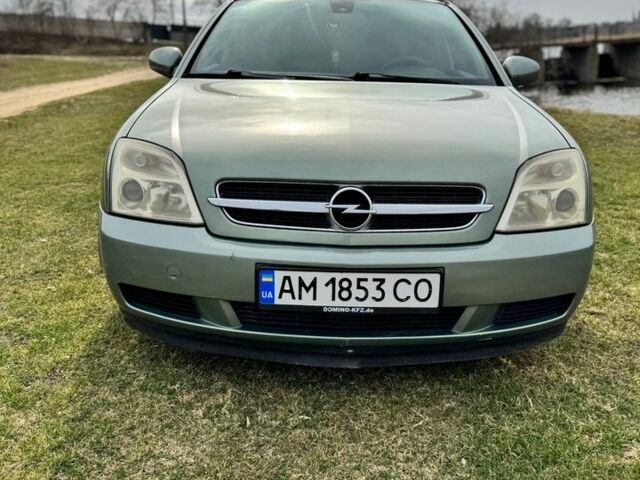 Зелений Опель Вектра, об'ємом двигуна 2 л та пробігом 290 тис. км за 3200 $, фото 1 на Automoto.ua