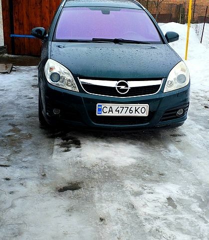 Зеленый Опель Вектра, объемом двигателя 2.2 л и пробегом 28500 тыс. км за 4750 $, фото 1 на Automoto.ua