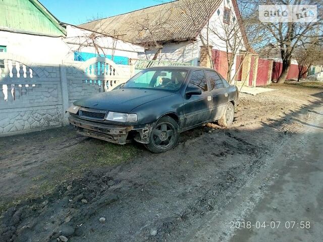 Чорний Опель Вектра А, об'ємом двигуна 2 л та пробігом 1 тис. км за 900 $, фото 1 на Automoto.ua