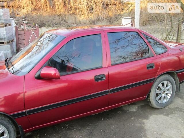 Опель Вектра А, объемом двигателя 2 л и пробегом 260 тыс. км за 1200 $, фото 1 на Automoto.ua