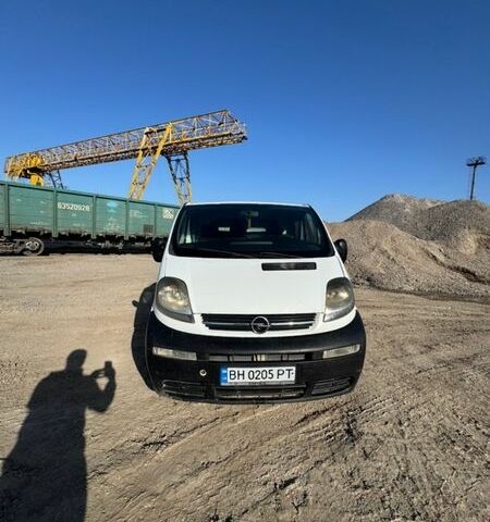 Білий Опель Віваро, об'ємом двигуна 1.9 л та пробігом 350 тис. км за 5350 $, фото 1 на Automoto.ua