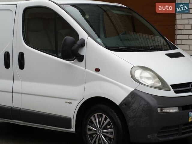 Білий Опель Віваро, об'ємом двигуна 1.9 л та пробігом 317 тис. км за 6000 $, фото 1 на Automoto.ua