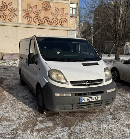 Білий Опель Віваро, об'ємом двигуна 1.9 л та пробігом 272 тис. км за 4100 $, фото 1 на Automoto.ua