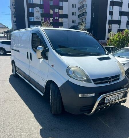 Білий Опель Віваро, об'ємом двигуна 1.87 л та пробігом 460 тис. км за 7500 $, фото 1 на Automoto.ua