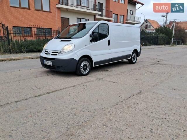 Белый Опель Виваро, объемом двигателя 2 л и пробегом 302 тыс. км за 9399 $, фото 1 на Automoto.ua