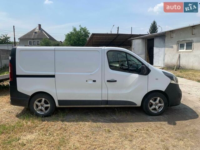 Белый Опель Виваро, объемом двигателя 1.6 л и пробегом 160 тыс. км за 9800 $, фото 1 на Automoto.ua