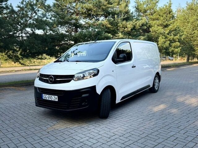 Белый Опель Виваро, объемом двигателя 0 л и пробегом 267 тыс. км за 13900 $, фото 1 на Automoto.ua