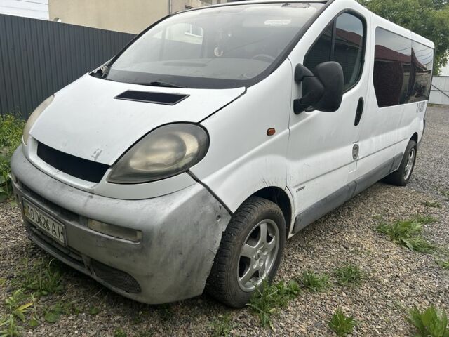 Білий Опель Віваро, об'ємом двигуна 1.9 л та пробігом 400 тис. км за 4400 $, фото 1 на Automoto.ua