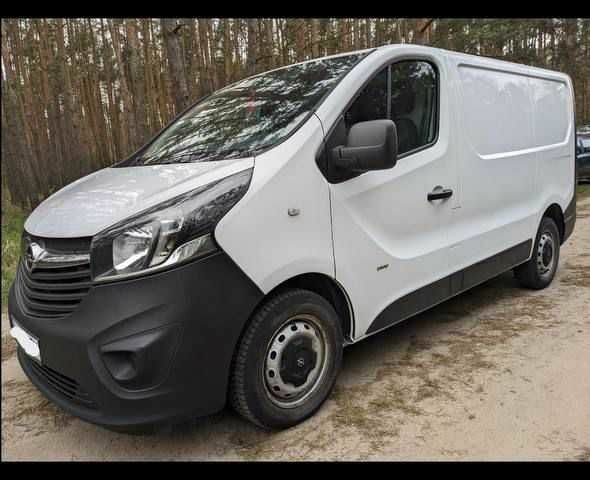 Білий Опель Віваро, об'ємом двигуна 1.6 л та пробігом 240 тис. км за 9850 $, фото 1 на Automoto.ua