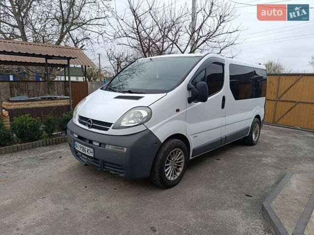 Белый Опель Виваро, объемом двигателя 1.87 л и пробегом 235 тыс. км за 6000 $, фото 1 на Automoto.ua