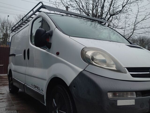 Белый Опель Виваро, объемом двигателя 1.9 л и пробегом 270 тыс. км за 6200 $, фото 1 на Automoto.ua