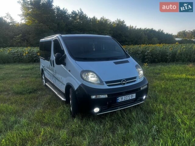 Білий Опель Віваро, об'ємом двигуна 1.87 л та пробігом 327 тис. км за 6350 $, фото 1 на Automoto.ua