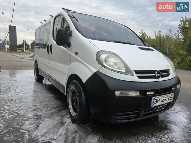 Білий Опель Віваро, об'ємом двигуна 1.87 л та пробігом 293 тис. км за 7600 $, фото 1 на Automoto.ua