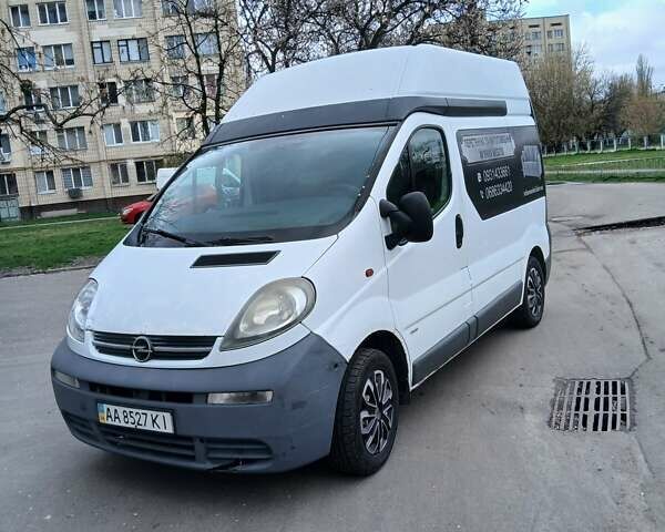 Білий Опель Віваро, об'ємом двигуна 1.9 л та пробігом 600 тис. км за 6500 $, фото 1 на Automoto.ua
