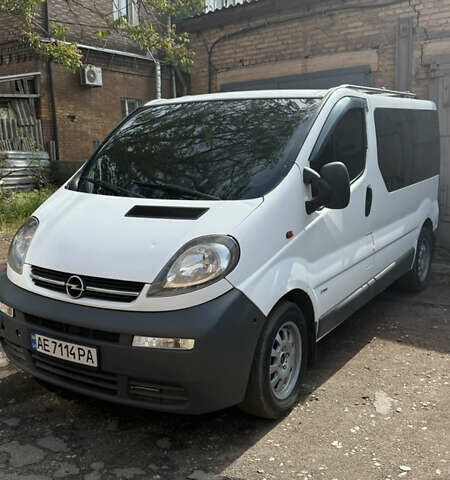 Білий Опель Віваро, об'ємом двигуна 1.87 л та пробігом 437 тис. км за 6700 $, фото 1 на Automoto.ua