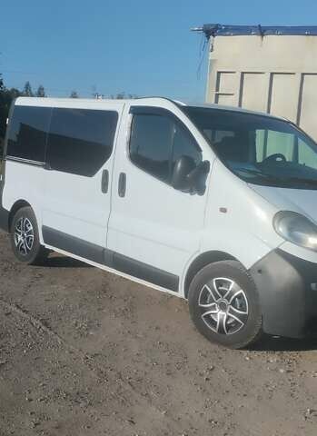 Белый Опель Виваро, объемом двигателя 0 л и пробегом 440 тыс. км за 5548 $, фото 1 на Automoto.ua