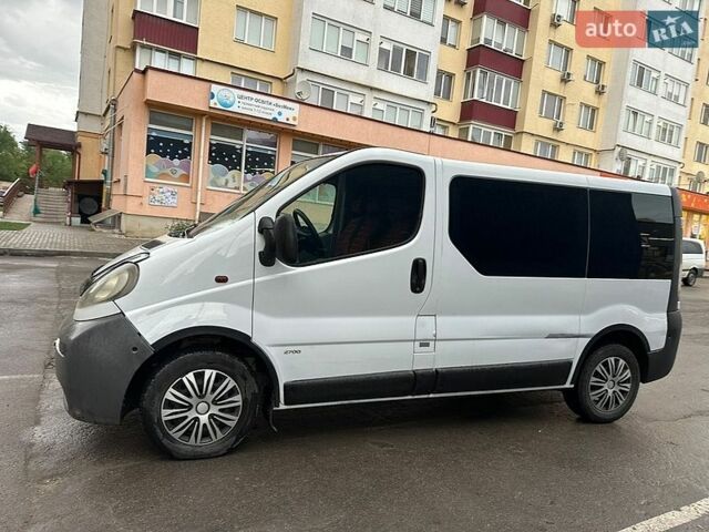 Белый Опель Виваро, объемом двигателя 1.9 л и пробегом 240 тыс. км за 6100 $, фото 1 на Automoto.ua