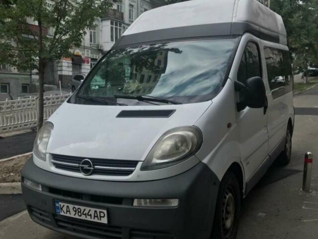 Белый Опель Виваро, объемом двигателя 1.9 л и пробегом 278 тыс. км за 5800 $, фото 1 на Automoto.ua