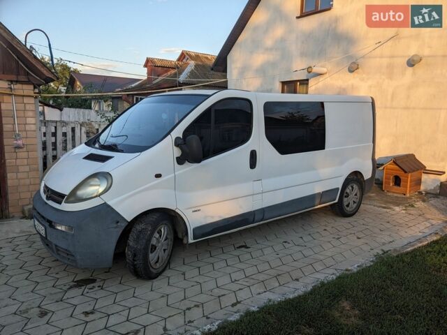 Белый Опель Виваро, объемом двигателя 1.87 л и пробегом 372 тыс. км за 7500 $, фото 1 на Automoto.ua