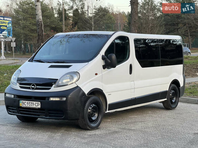 Білий Опель Віваро, об'ємом двигуна 1.87 л та пробігом 400 тис. км за 5800 $, фото 1 на Automoto.ua