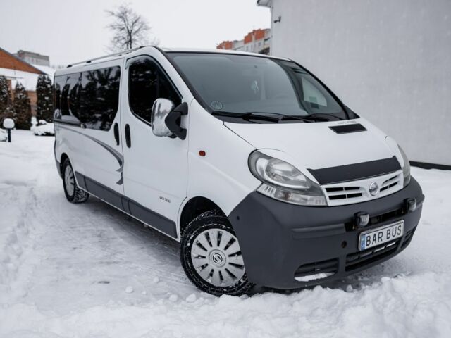 Белый Опель Виваро, объемом двигателя 1.9 л и пробегом 397 тыс. км за 7800 $, фото 1 на Automoto.ua