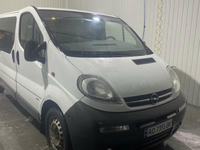 Білий Опель Віваро, об'ємом двигуна 1.9 л та пробігом 250 тис. км за 6800 $, фото 1 на Automoto.ua