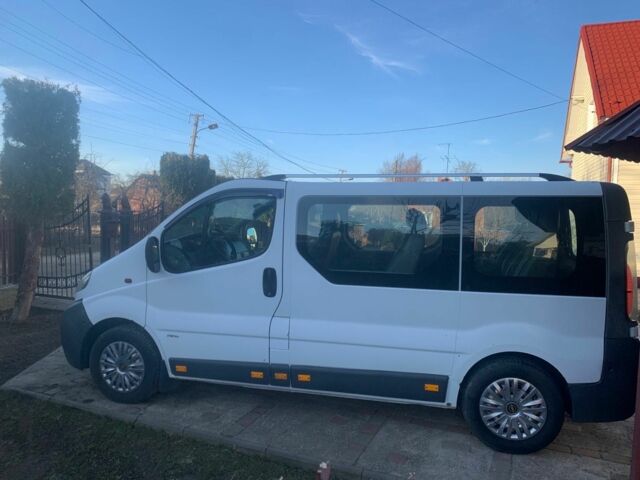 Белый Опель Виваро, объемом двигателя 1.9 л и пробегом 361 тыс. км за 6200 $, фото 1 на Automoto.ua