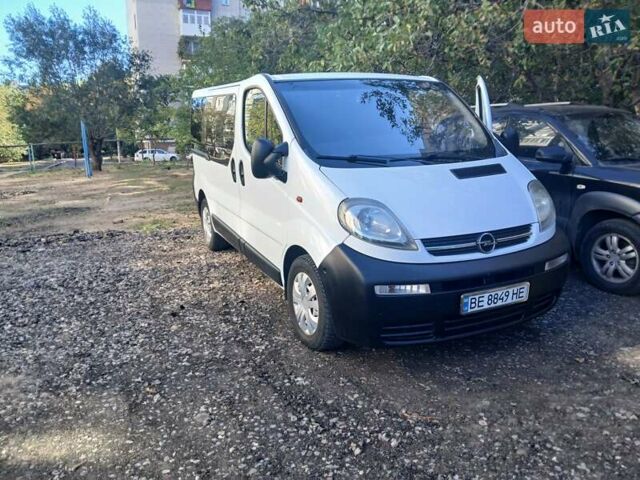 Білий Опель Віваро, об'ємом двигуна 1.9 л та пробігом 279 тис. км за 7200 $, фото 1 на Automoto.ua