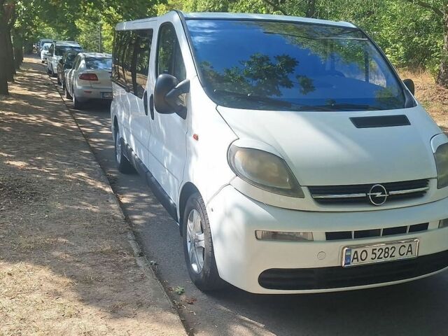 Білий Опель Віваро, об'ємом двигуна 2.46 л та пробігом 630 тис. км за 8000 $, фото 1 на Automoto.ua