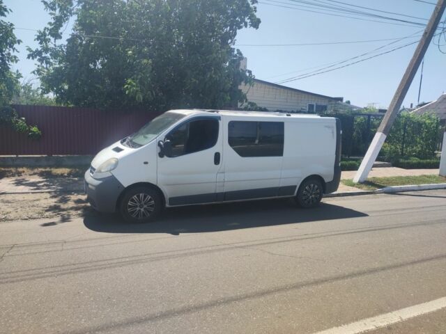 Білий Опель Віваро, об'ємом двигуна 1.9 л та пробігом 250 тис. км за 6800 $, фото 1 на Automoto.ua