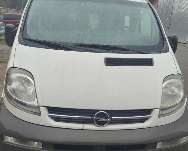 Білий Опель Віваро, об'ємом двигуна 1.9 л та пробігом 355 тис. км за 6451 $, фото 1 на Automoto.ua