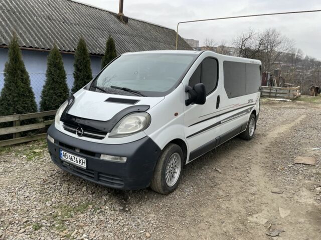 Белый Опель Виваро, объемом двигателя 1.9 л и пробегом 420 тыс. км за 7000 $, фото 1 на Automoto.ua
