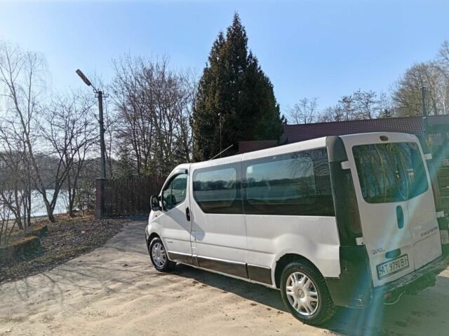 Белый Опель Виваро, объемом двигателя 1.9 л и пробегом 420 тыс. км за 5200 $, фото 1 на Automoto.ua