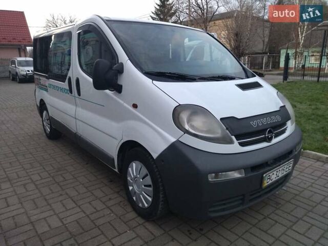 Білий Опель Віваро, об'ємом двигуна 1.87 л та пробігом 307 тис. км за 6590 $, фото 1 на Automoto.ua