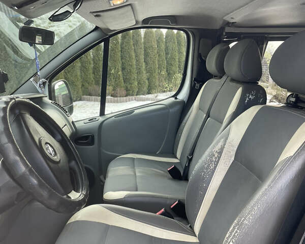 Белый Опель Виваро, объемом двигателя 1.87 л и пробегом 280 тыс. км за 7500 $, фото 1 на Automoto.ua