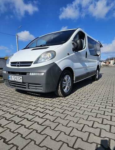 Білий Опель Віваро, об'ємом двигуна 1.87 л та пробігом 430 тис. км за 7900 $, фото 1 на Automoto.ua