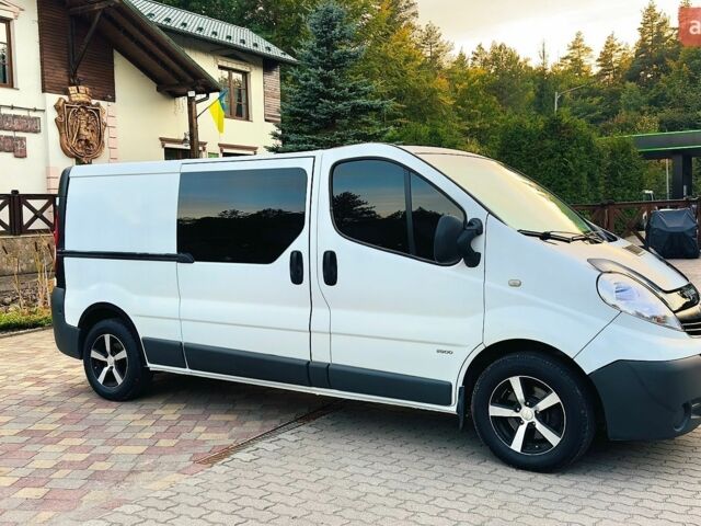 Белый Опель Виваро, объемом двигателя 2 л и пробегом 357 тыс. км за 8950 $, фото 1 на Automoto.ua