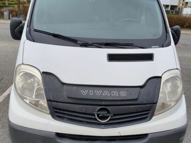 Білий Опель Віваро, об'ємом двигуна 2 л та пробігом 447 тис. км за 9100 $, фото 1 на Automoto.ua