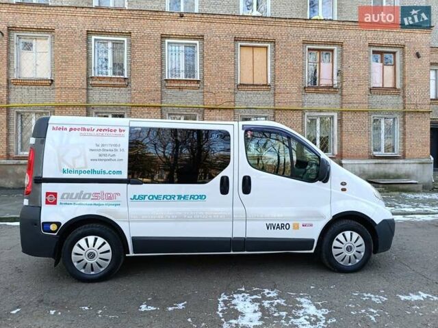 Білий Опель Віваро, об'ємом двигуна 2.5 л та пробігом 274 тис. км за 7750 $, фото 1 на Automoto.ua