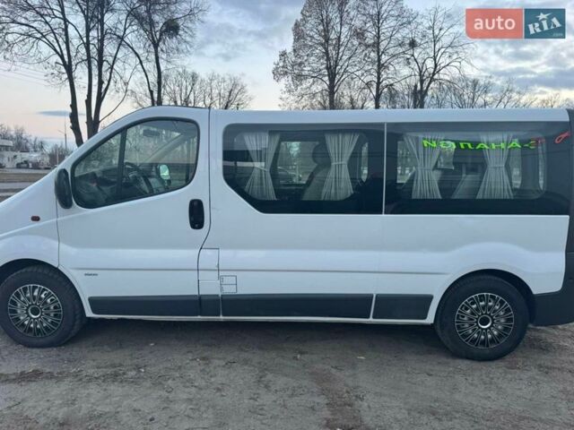 Білий Опель Віваро, об'ємом двигуна 2 л та пробігом 182 тис. км за 9950 $, фото 1 на Automoto.ua