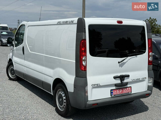 Белый Опель Виваро, объемом двигателя 2 л и пробегом 119 тыс. км за 12999 $, фото 1 на Automoto.ua