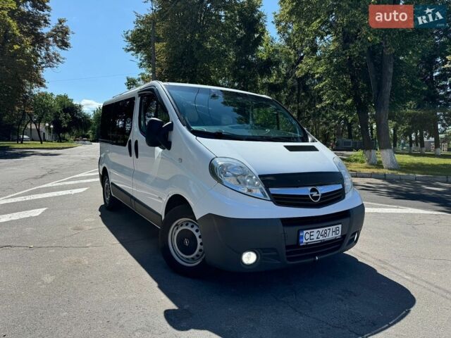 Білий Опель Віваро, об'ємом двигуна 2 л та пробігом 342 тис. км за 14100 $, фото 1 на Automoto.ua