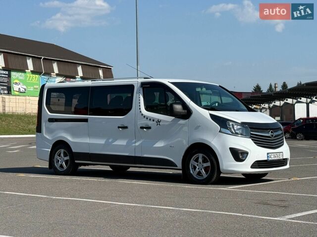 Білий Опель Віваро, об'ємом двигуна 1.6 л та пробігом 240 тис. км за 16700 $, фото 1 на Automoto.ua