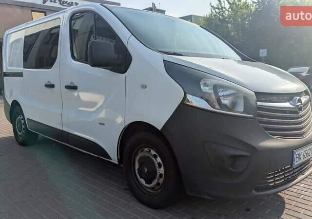 Білий Опель Віваро, об'ємом двигуна 1.6 л та пробігом 327 тис. км за 11800 $, фото 1 на Automoto.ua