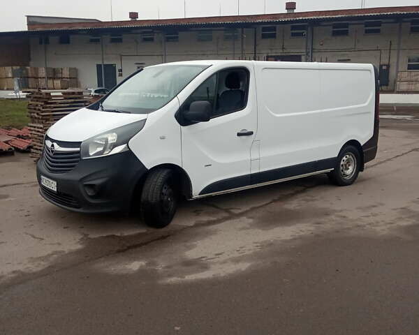 Белый Опель Виваро, объемом двигателя 1.6 л и пробегом 558 тыс. км за 9200 $, фото 1 на Automoto.ua