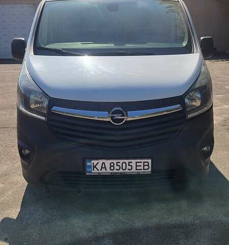 Белый Опель Виваро, объемом двигателя 1.6 л и пробегом 275 тыс. км за 11500 $, фото 1 на Automoto.ua