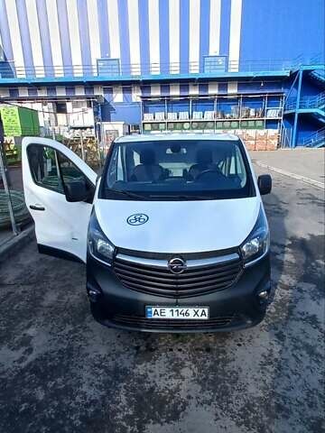 Білий Опель Віваро, об'ємом двигуна 1.6 л та пробігом 238 тис. км за 11800 $, фото 1 на Automoto.ua