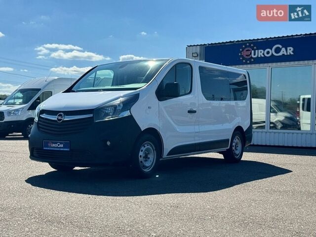 Белый Опель Виваро, объемом двигателя 1.6 л и пробегом 71 тыс. км за 21500 $, фото 1 на Automoto.ua