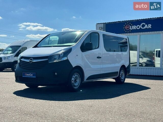 Белый Опель Виваро, объемом двигателя 1.6 л и пробегом 71 тыс. км за 18500 $, фото 1 на Automoto.ua